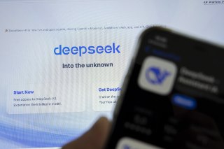 Топ-менеджерку московской компании уволили за пересылку рабочих документов в DeepSeekСотрудницу московской инженерной компании уволили за разглашение коммерческой тайны после загрузки рабочих документов в китайскую нейросеть DeepSeek. Суд отказался отменят