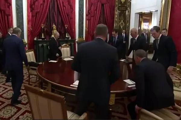 عصر ایران: پوتین: شرایط گفتگو ساده نیست؛ ویتکاف: یکی از بهترین دیدارها را داشتم 🔹از سوی دیگر، استیو ویتکاف، نماینده ویژه آمریکا پس 