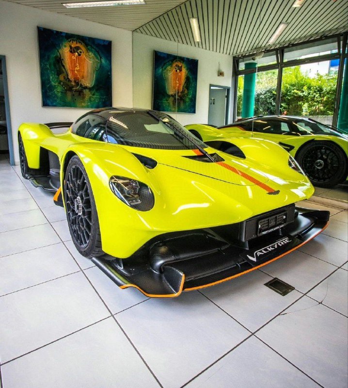 Aston Martin Valkyrie (58 из 150) 3