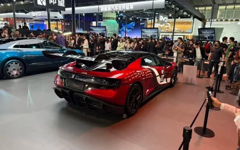 Yangwang показал вживую гиперкар U9 Xtreme, который ранее показал на Нюрбургринге рекордные 6 минут  2