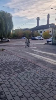 לא בטוח למה מתכוננים תושבי אזור איבנו-פרנקובסק, אבל הם מוכנים.