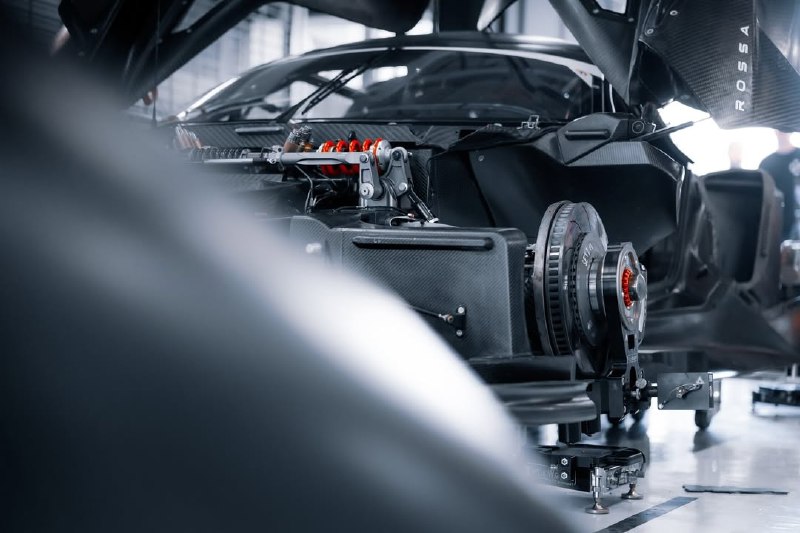 Rossa LM GT 

t.me/s/sochiautoparts

sochiautopart...