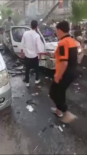הרגעים הראשונים לאחר פיצוץ בעיר ג'ראמנה באזור הכפרי של דמשק, שנגרם ממטען חבלה שהוטמן באוטובוס נוסעים, שגרם…