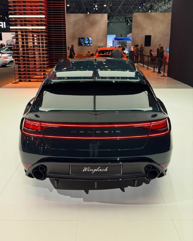 Genesis G90 Wingback 3