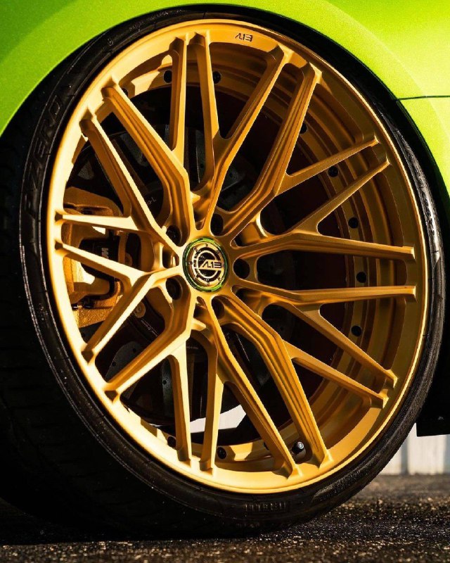 BMW M4 5