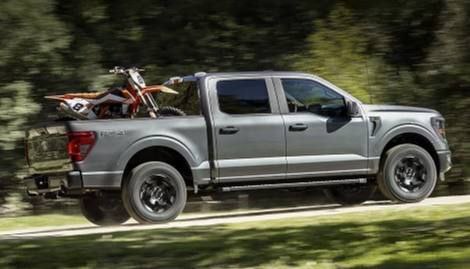 Выход пикапа Ford F-150 нового поколения отложен до 2028 года