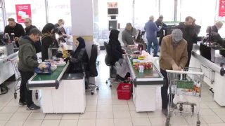 🎦 המרדף של הנשיא להגדיל את כמות הסחורות...