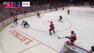 Российский хоккеист Александр Овечкин стал вторым игроком в истории НХЛ, забросившим 1000 шайб с учетом плей-офф, сообщает «РБК-Спорт».Этой отметки форвард «Вашингтон Кэпиталз» достиг во время мачта регулярного чемпионата против «Колорадо».Рекорд НХЛ в 101