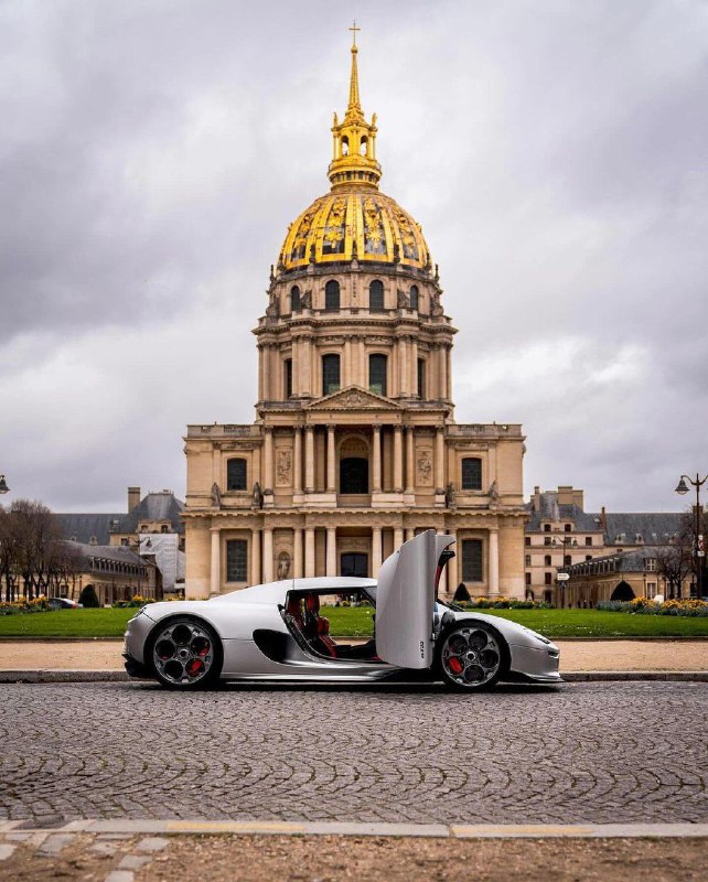 Koenigsegg CC850 6