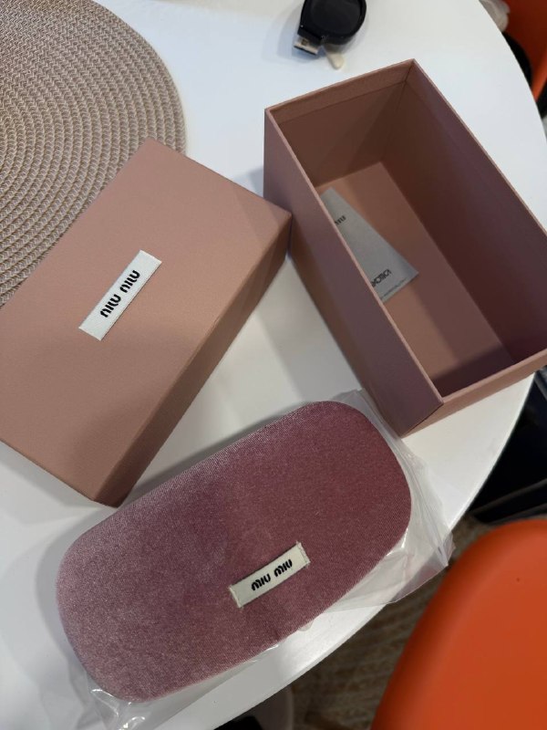 Продам очки miu miu новые — фото 1