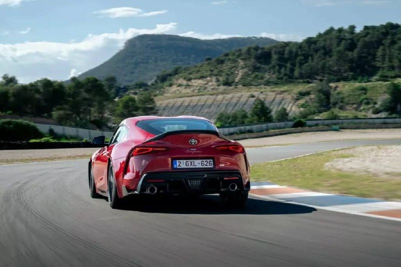 Toyota представила GR Supra Lightweight Evo 3