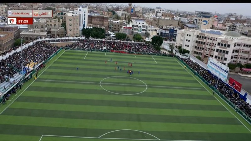الاحتشاد الكبير #في ملاعب كرة القدم، مع عودة #الدوري اليمني بعد سنوات من التوقف #يؤكد أنه شعب لايريد الحرب التي جرته #مليشيات الحوثي وفرضته