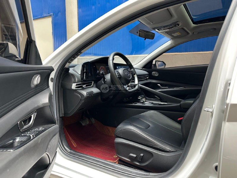 Hyundai Elantra 2021 фото 8