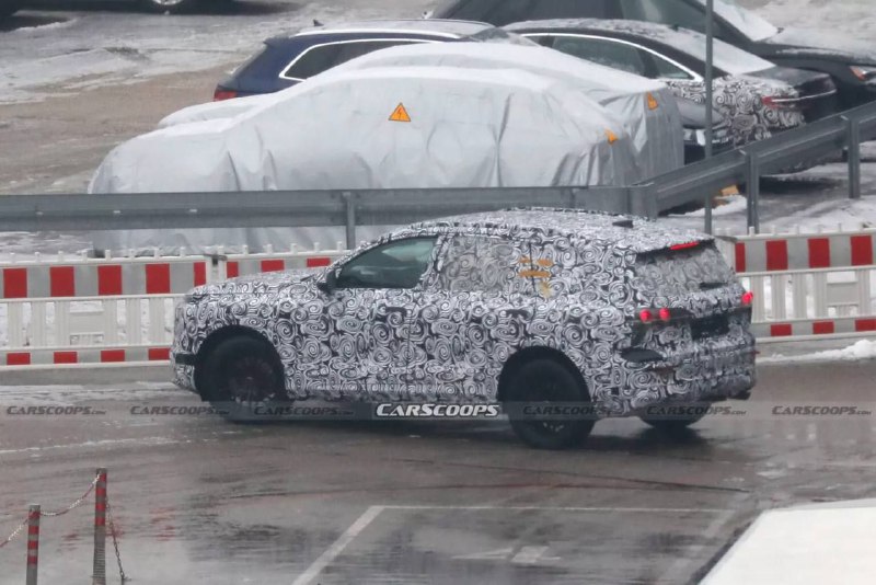 Audi катает новую модель Q9 - конкурента X7