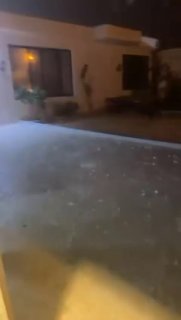 סערה קשה בצפון ערב הסעודית הרסה עשרות מכוניות תנאי מזג אוויר לא יציבים וגשמים עזים באזורים הצפוניים של ערב…