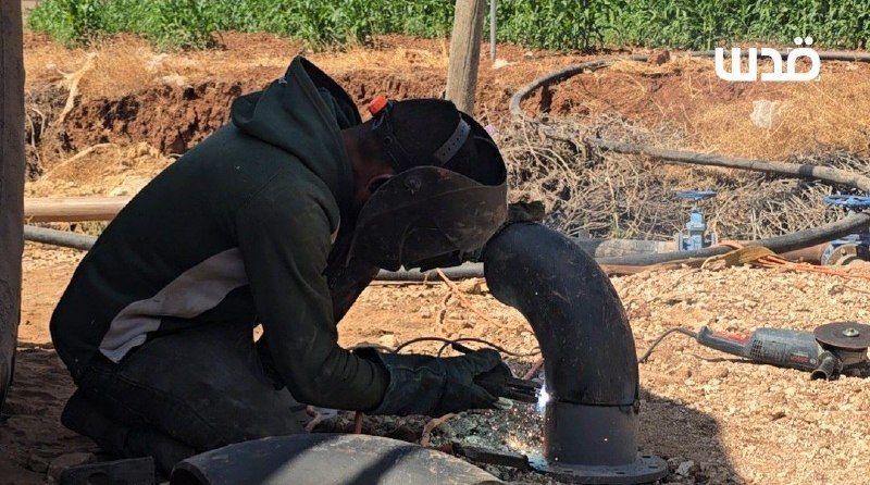 חקלאים בצפון בקעת הירדן מנסים להשיב לעצמם קווי מים ובארות שנהרסו על ידי הכיבוש ב"מישור בקיע" ממזרח לעיירה ט…