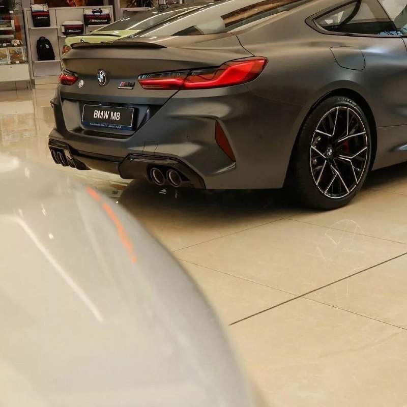 BMW M8 Competition 2