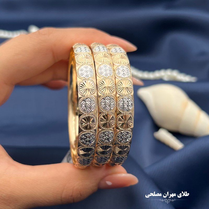 طلای مهران مصلحی💚: #النگو_برج ⚖️وزن : ۴/۴۹٠ قیمت با احترام:۱٠۴/۲٠۰/۰۰۰ ─────✧─────جهت ثبت سفارش به ایدی زیر پیام دهید: 👇@mehranmoslehigoldd