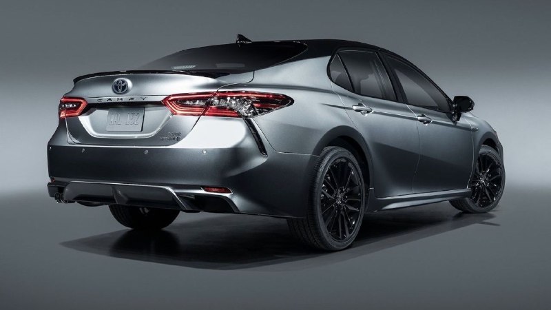 Бум продаж гибридных автомобилей в 2025 году: Toyota Camry лидирует.