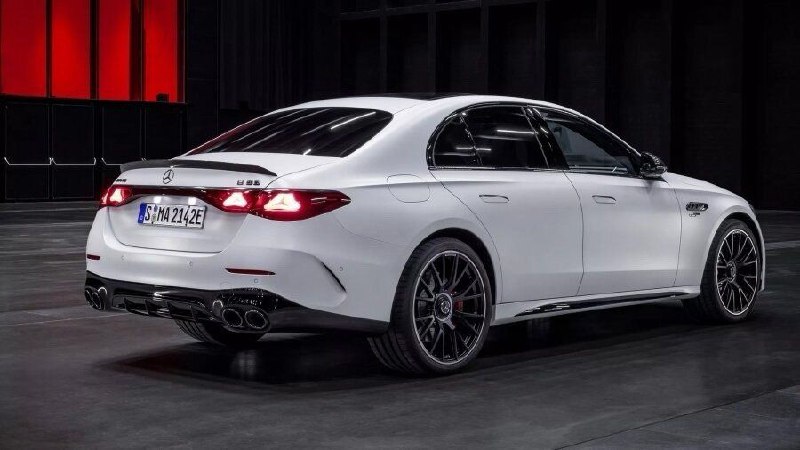 Mercedes-AMG E53 | 612-сильный гибрид 5