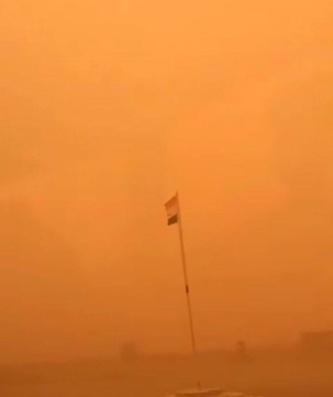 מגיעים מסוריה...סופת אבק שוטפת את אזורי הגבול המערביים של אנבר בדרכה למספר מחוזות.