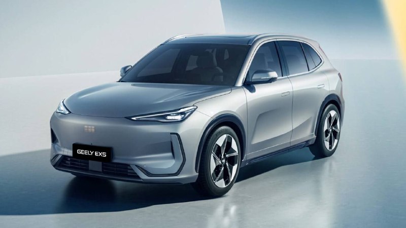 Geely анонсировал первый электрический кроссовер для России