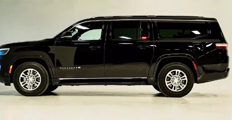 Jeep Wagoneer получил полицейскую версию 4