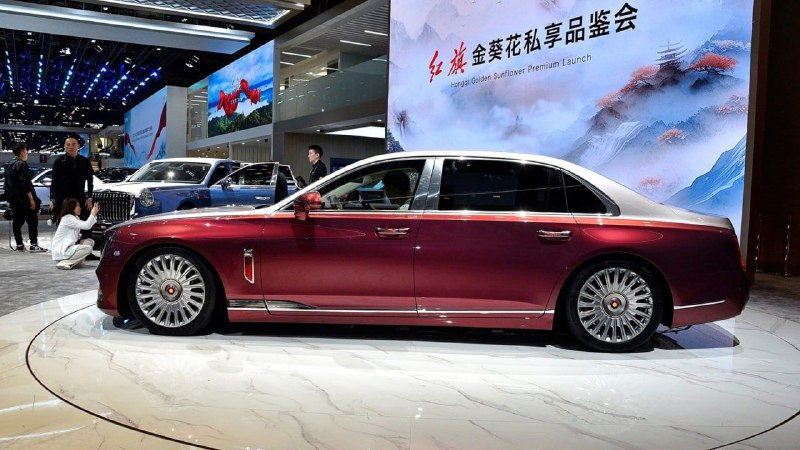 Hongqi Guoya — китайский конкурент Mercedes S-Class 3