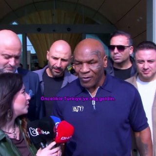 מייק טייסון הגיע לאיסטנבול. "אני שמח להיות בטורקיה. ".
