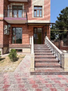 Продажа 138 м2 коммерческого помещения в новостройке, на Ц квартал.