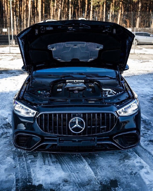 Mercedes-AMG S 63 E Performance 7