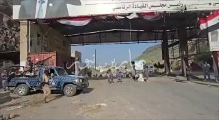 Dear Yemen: The Yemeni armed forces arrive at the hangar point at the western entrance to the city of Taiz