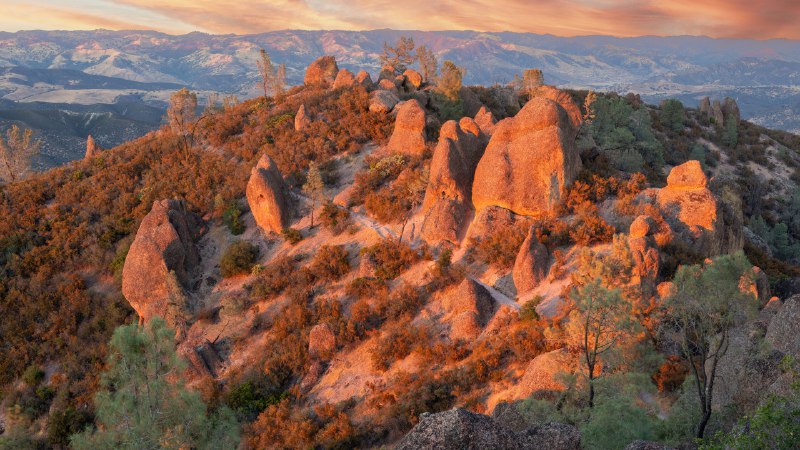 A monumental milestoneHigh Peaks Trail in Pinnacles National Park, San Benito County, California (© yhelfman/Getty Images)