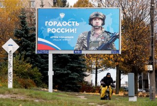 Российские регионы снова начали повышать выплаты контрактникам на фоне сокращения набора в армиюВ июле выплаты за заключение контракта с Минобороны увеличили Дагестан, Карачаево-Черкесия и Смоленская область. В нескольких регионах также начали платить за п