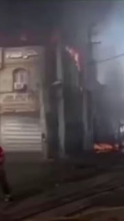 Kurosh Dehgani, the crisis manager of the Bushehr district, announced that 5 people were injured after the fire in two shopping centers in Asaloya, and four of them were taken to the hospital.