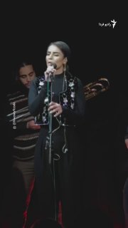חיווה סייפזאדה, זמרת איראנית, פרסמה בחשבון האינסטגרם שלה תמונות מההופעה שלה ב-9 במרץ 1403 במתחם התרבות "אמר…