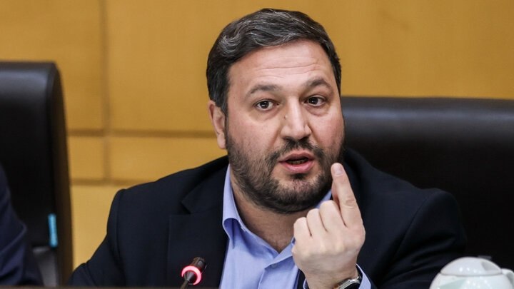 ایسنا ✔: عضو هیات رئیسه مجلس: باید مردم را در جریان مسائل داخلی و خارجی کشور قرار دادرشیدی،عضو هیات رئیسه مجلس:🔹️باید با مردم شفا