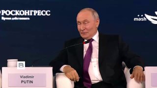 В России не самая низкая рождаемость, однако ориентироваться необходимо на лучшие показатели, заявил Владимир Путин на пленарном заседании ВЭФ. Демография — один из главных вызовов для страны.Из заявлений:— СВО не является определяющим фактором для демогра
