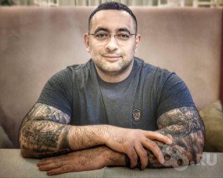 В Екатеринбурге задержали нового главу азербайджанской диаспорыО задержании лидера азербайджанцев на Урале Видади Мустафиева сообщают «Ъ-Урал», E1.ру, 66.ру и Ural Mash.  По данным СМИ, он мог стать фигурантом дела о мошенничестве с земельными участками. С