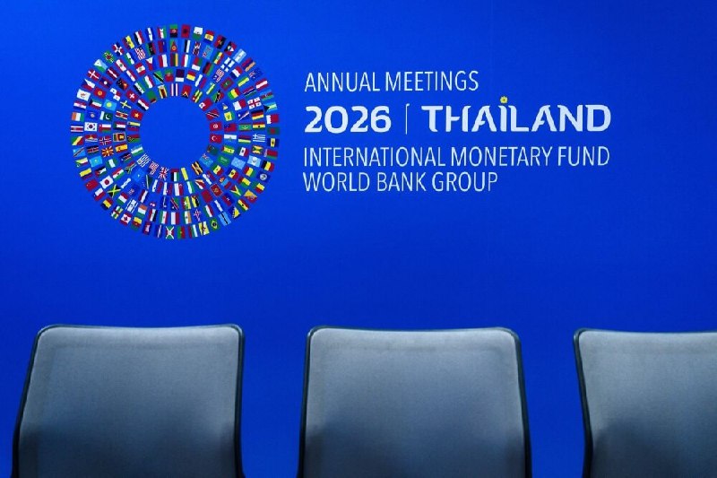 Global Financial Meeting Without Basset; US bonds at a 25-year high