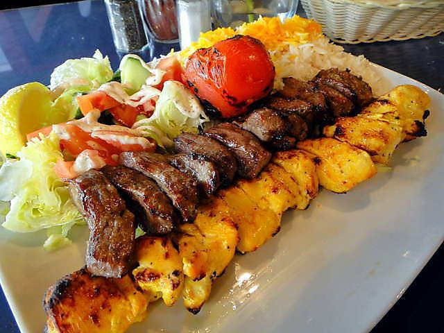 ๑۩۞ø¤º°سرای محبت °º¤ø۞۩๑: امروز ظهر آرزو میکنمروزگارت از رحمت لبریزدستانت از نعمت سرشارچشمانت از نور روشنزندگیت رضایت بخشو عاقبتت ختم بخیر باشدظهر
