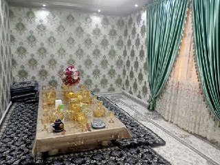 Uchastka sotiladi