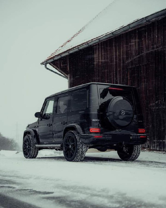 Mercedes Benz AMG G63 2