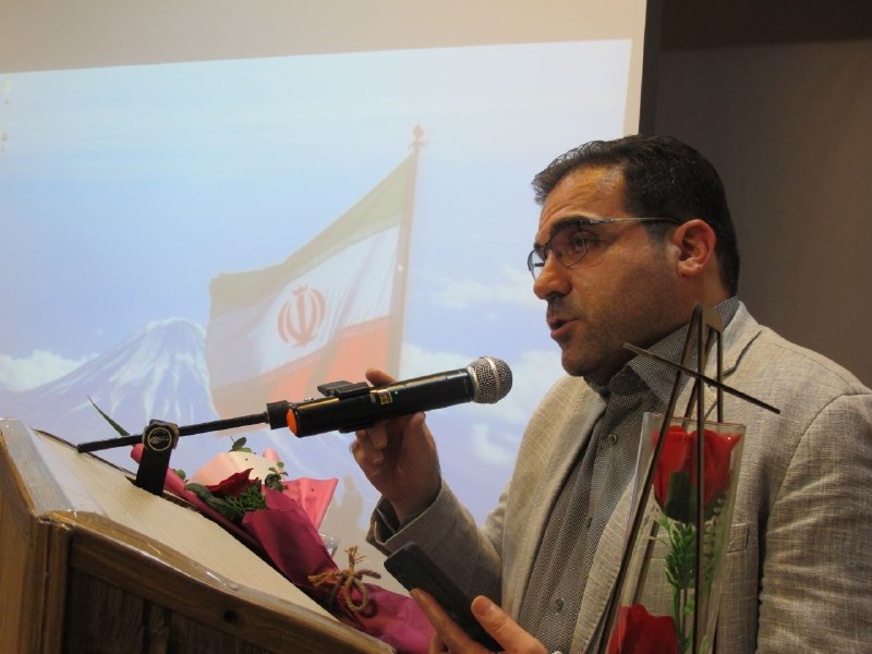 کانال گیان (بهشتی از ایران زمین ): 🔘افتتاح «کارگاه شعر جوان» نهاوند▪️در آستانه میلاد سراسر سعادت حضرت رسول‌ «‌ص‌» و همزمان با هفته دولت و در راستای برنامه‌