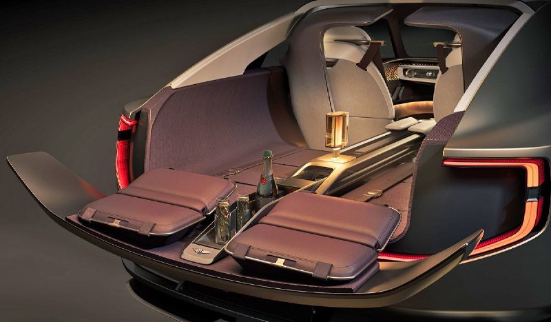 Bentley представила модель будущего 4