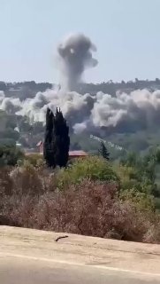 ערוצים לבנוניים: צה"ל פגע בכפר בראשית, כ-9 ק"מ מערבית למנרה.