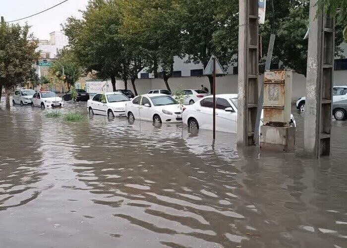 גשם כבד גרם להצפות של כבישים ציבוריים בערים מאזנדראן