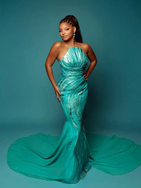 Celebrity Photos: Halle Bailey Turquoise Mermaid Gown for Disney Princess Concert – August 2026Halle Bailey Turquoise Mermaid Gown for Dis