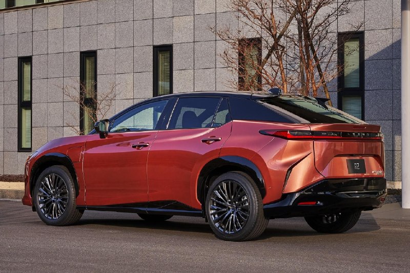 Lexus RZ отзывает? Серьёзно? Вот так, с потрохами, прямо посреди лета?Зарубежные