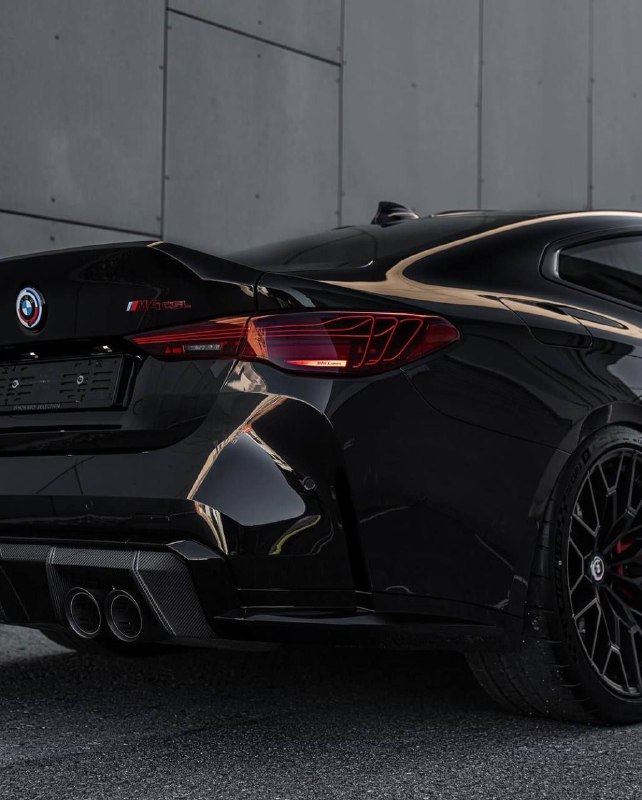 M4 CSL 8